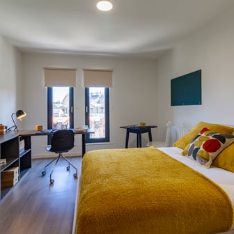 Silver Studio - Image 1